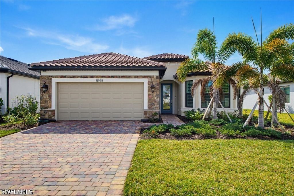 5968 Gala Dr, Ave Maria
