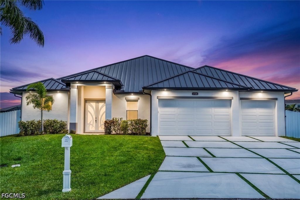 1726 Sw 36th Ter, Cape Coral