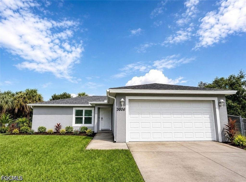 3006 Base Ct, LABELLE