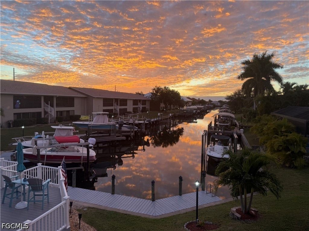 4708 Sw 8th Pl 205, CAPE CORAL