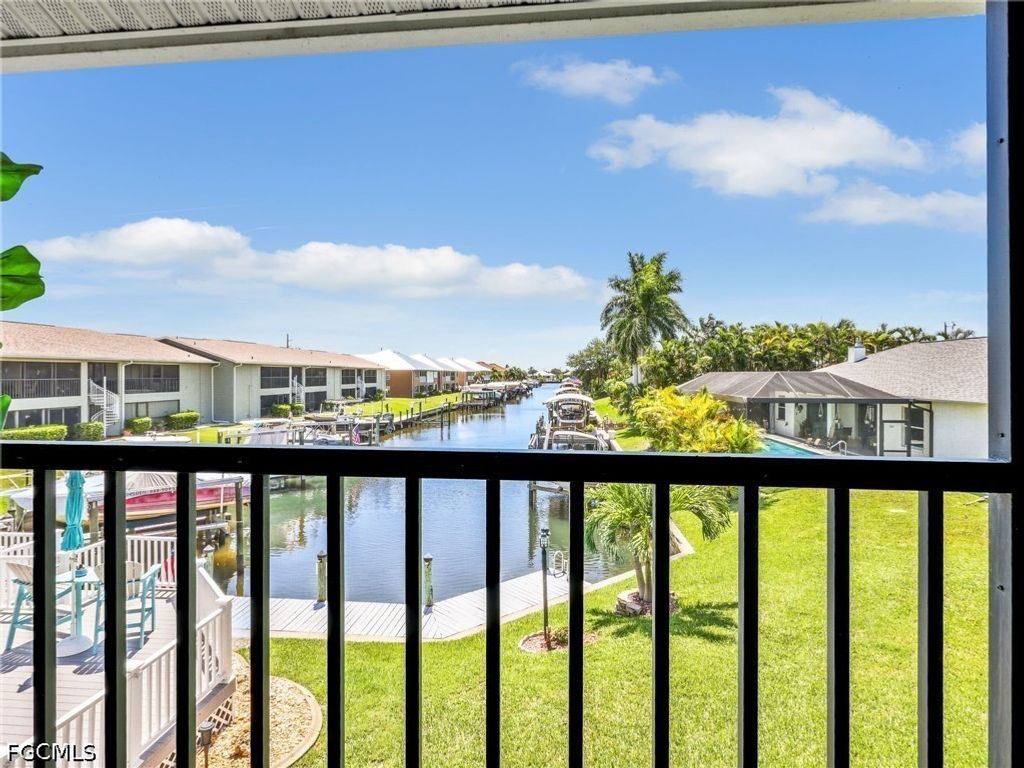 4708 Sw 8th Pl 205, Cape Coral