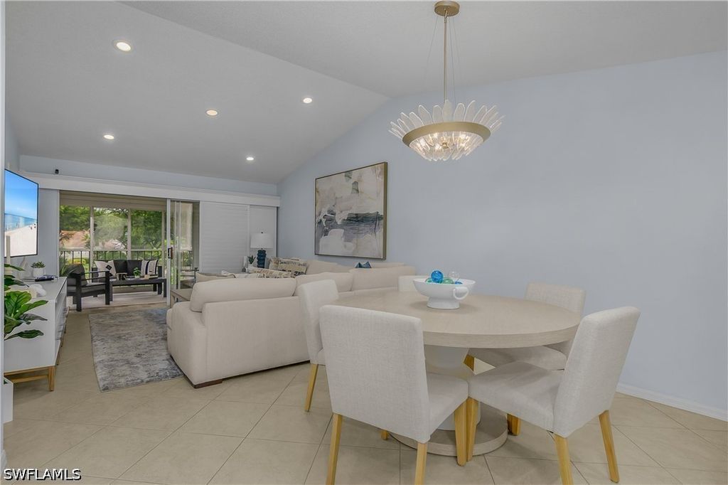 7725 Jewel Ln 201, Naples