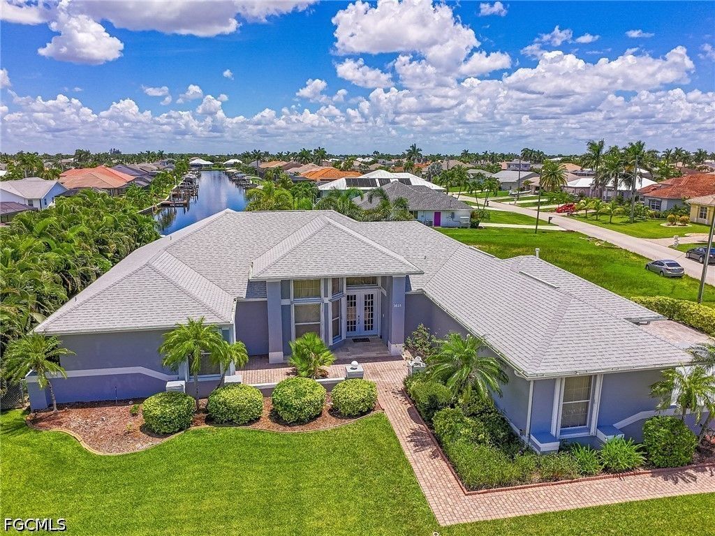 3815 Surfside Blvd, Cape Coral