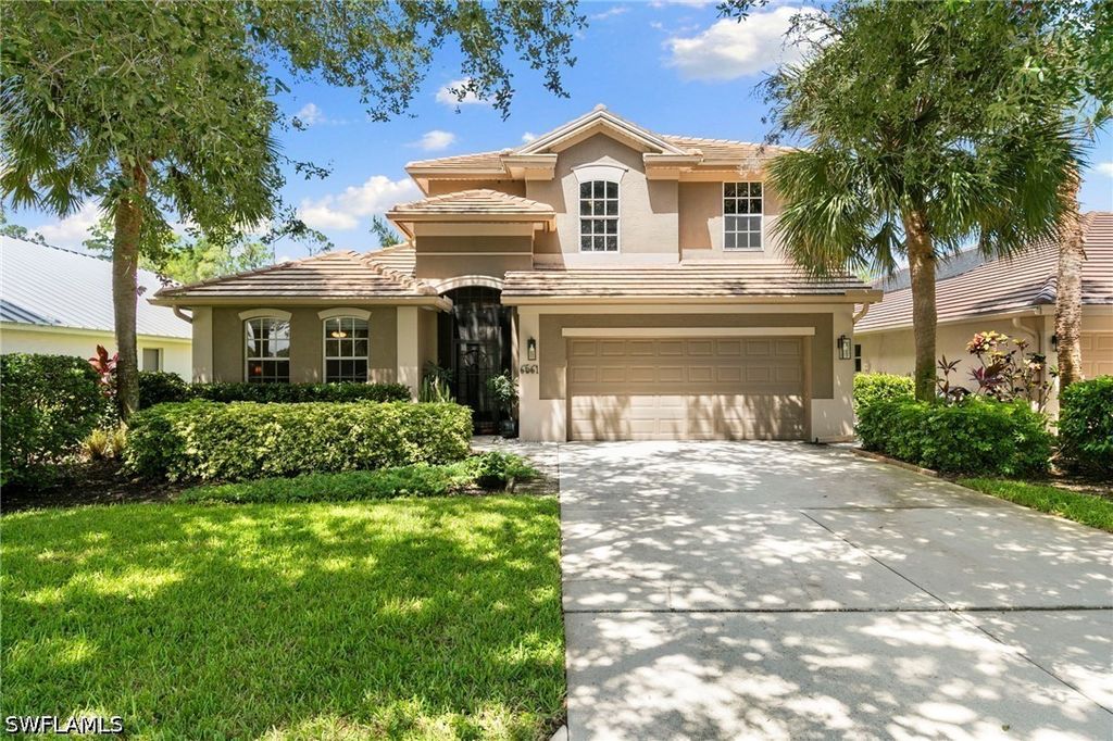 6561 Autumn Woods Blvd, Naples