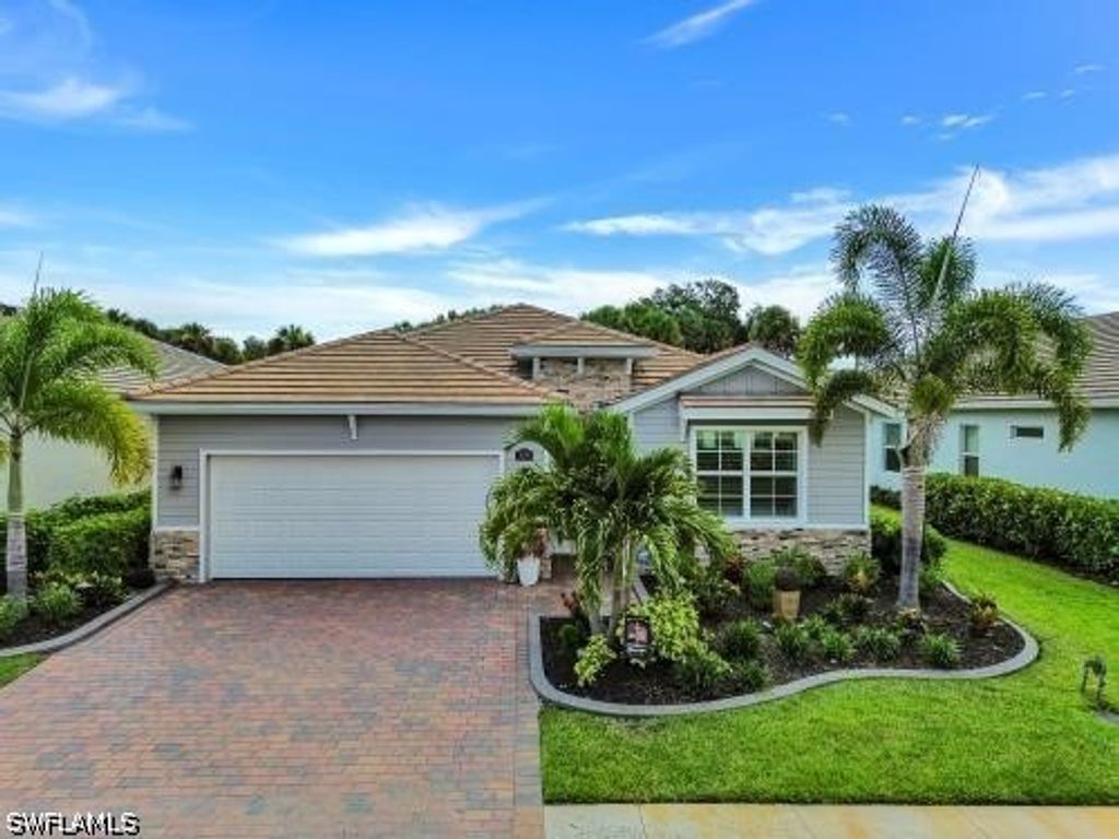 426 Tamarindo Ln, NAPLES