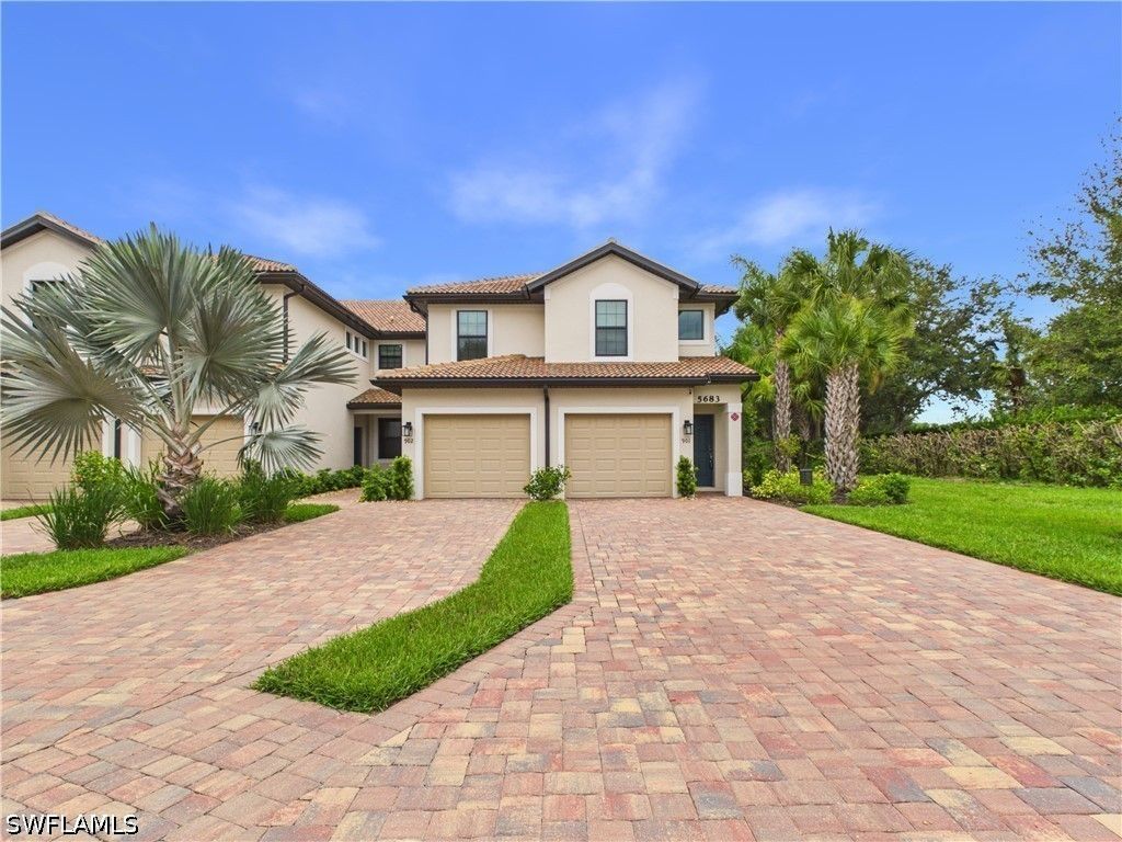 5683 Mayflower Way 901, Naples