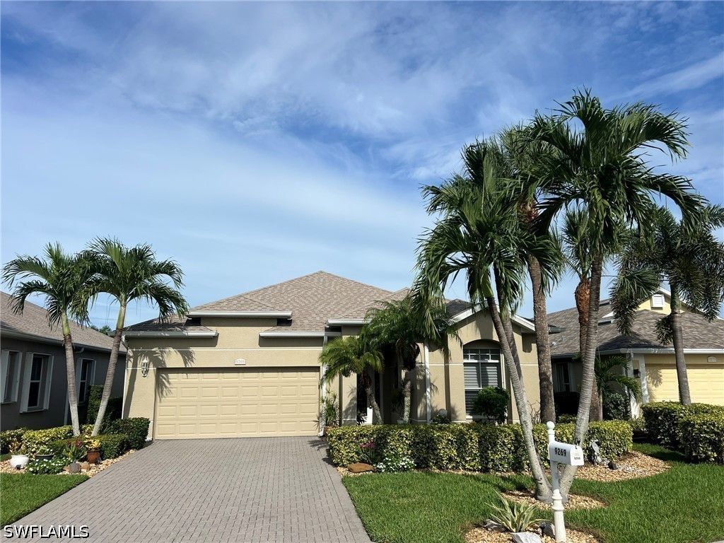9269 Palm Island Cir, NORTH FORT MYERS