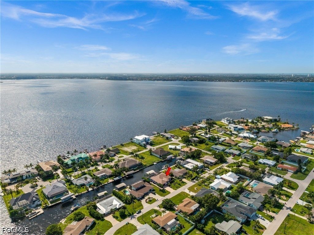 5815 Sw 1st Pl, CAPE CORAL