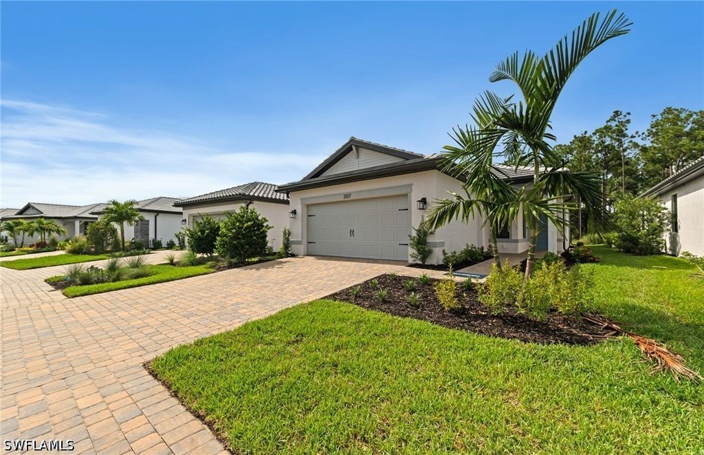 2127 Freemont Way, Naples