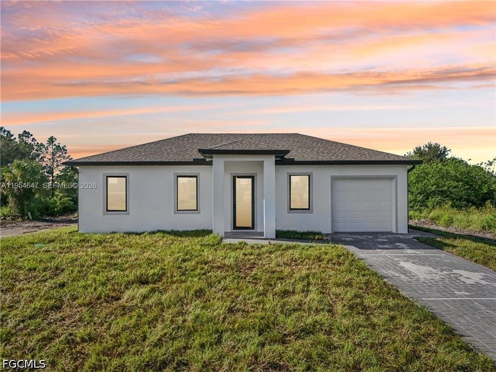 4402 E 19th St, Lehigh Acres