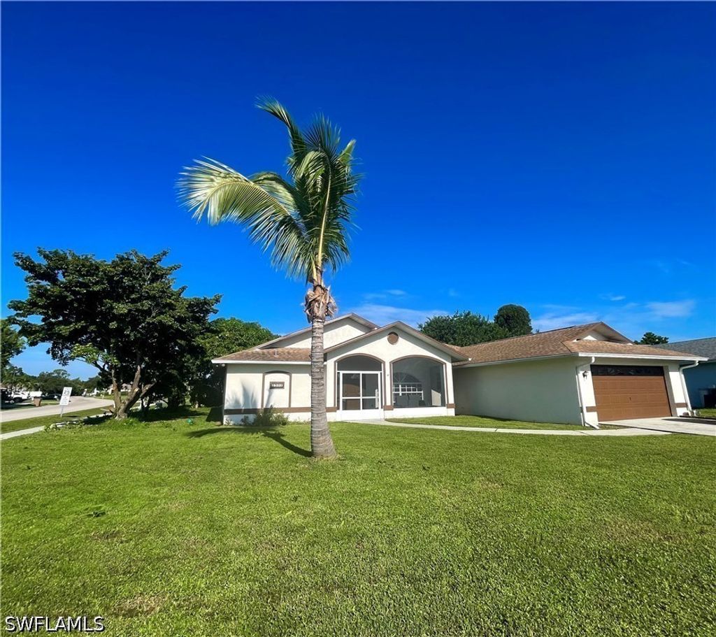 1501 Senior Ct, Lehigh Acres