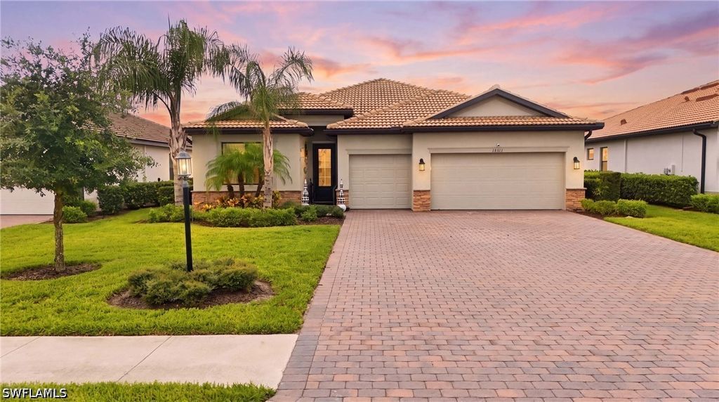 18311 Parksville Dr, Estero