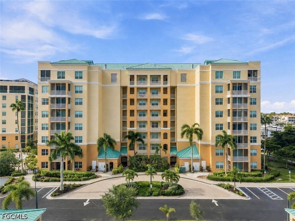 2060 Matecumbe Key Rd 2107, Punta Gorda