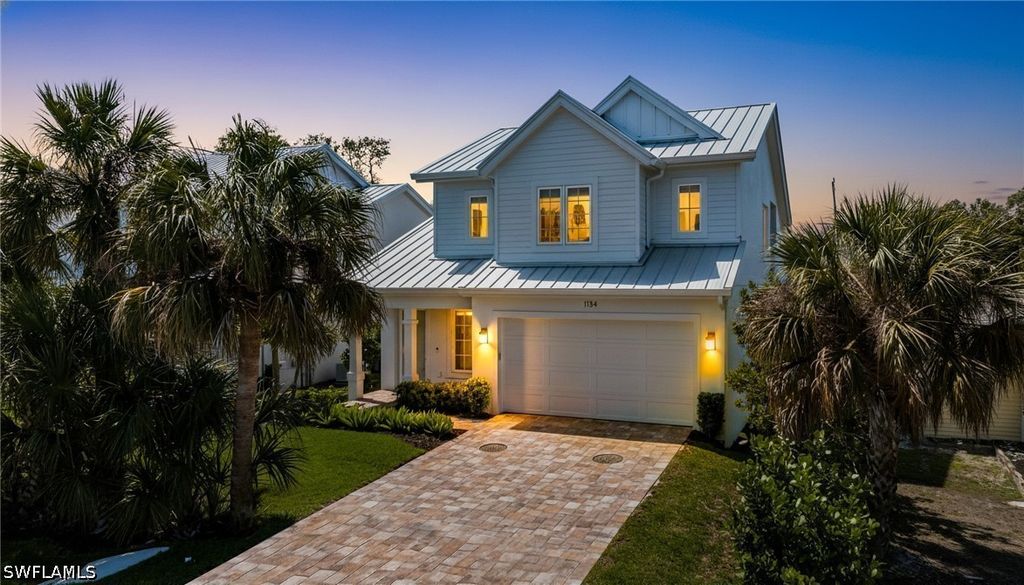 1134 Trl Ter Dr, Naples