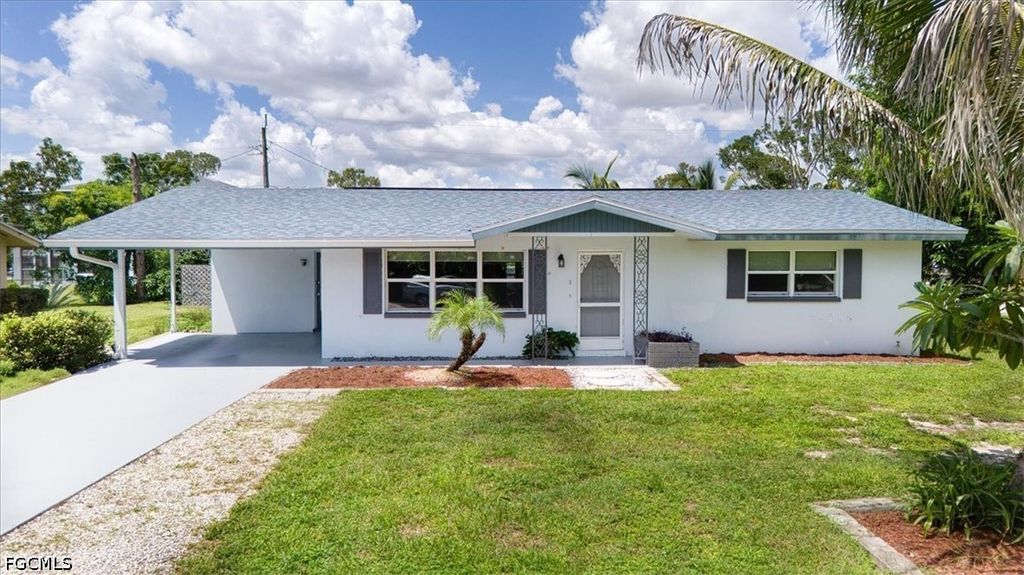 2373 Chandler Ave, FORT MYERS