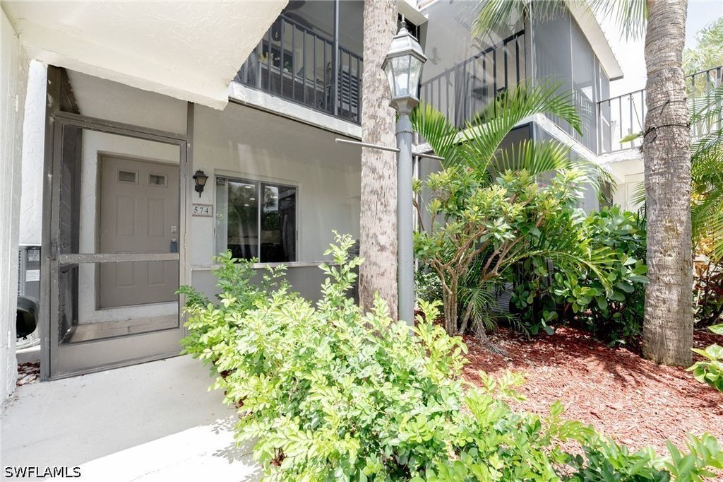 3574 Antarctic Cir 2107, Naples