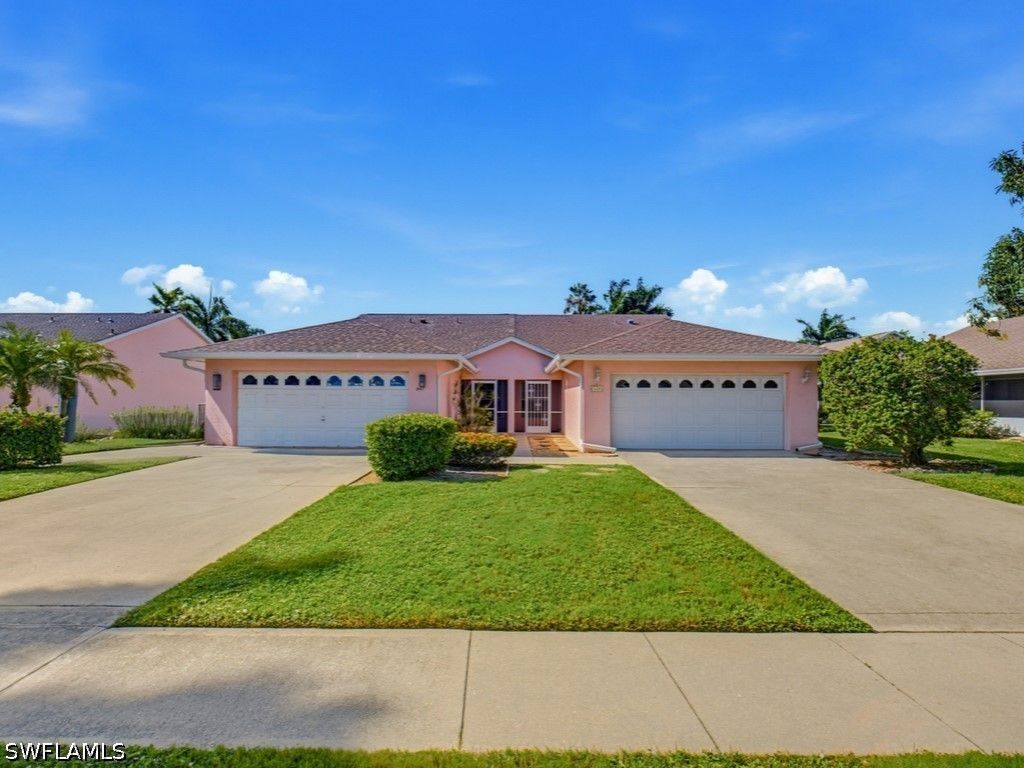 447 Saint Andrews Blvd 144-0, NAPLES