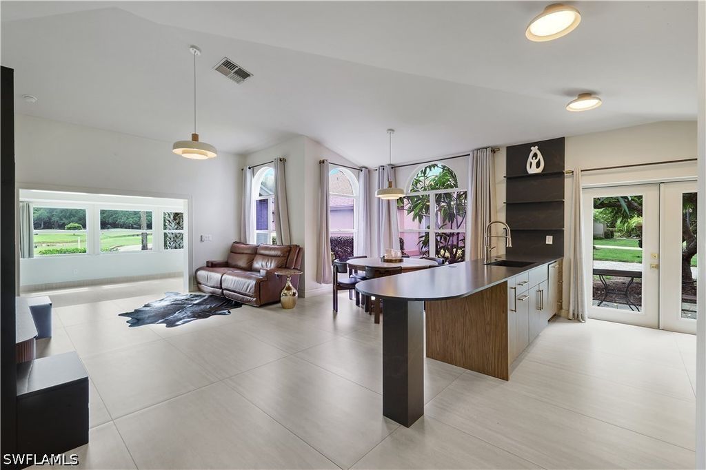 21167 Butchers Holler, Estero