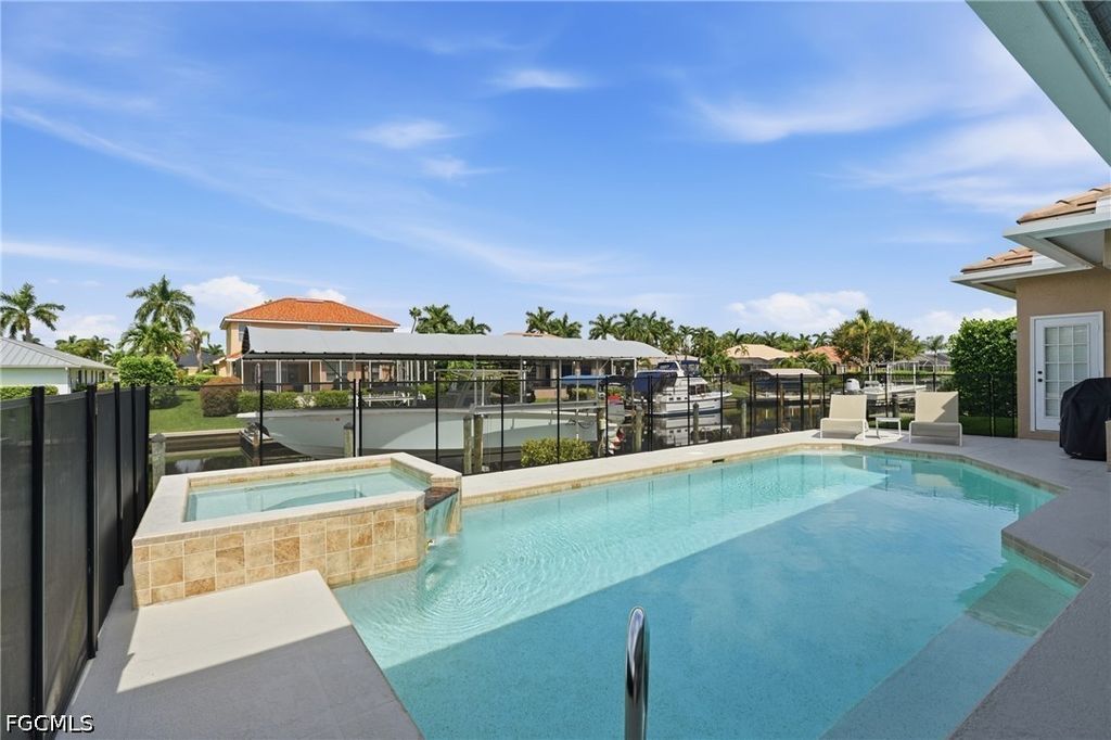 5020 Sw 8th Pl, Cape Coral