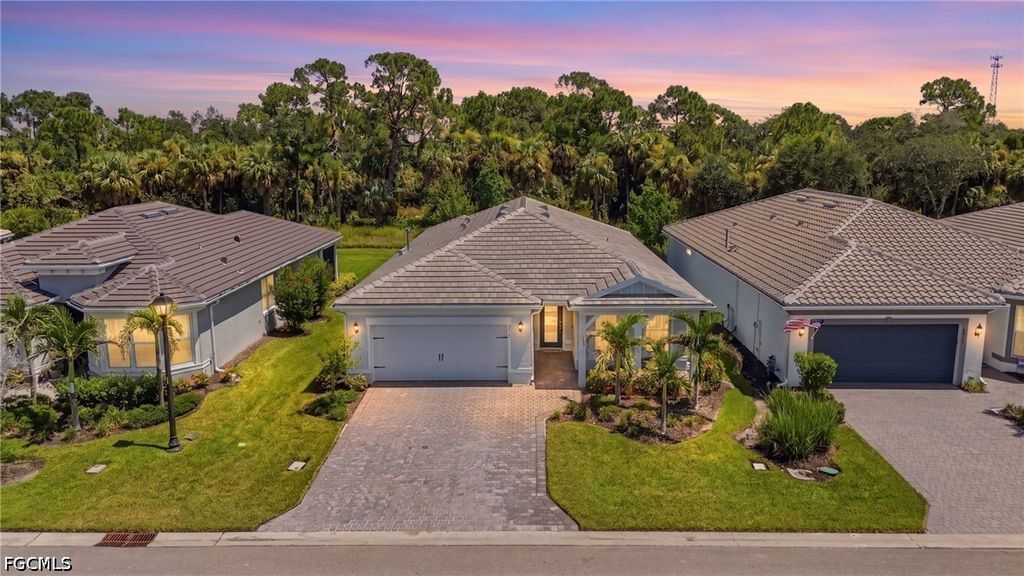 7517 Paradise Tree Dr, North Fort Myers