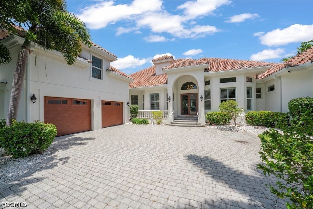 2302 Wulfert Rd, SANIBEL