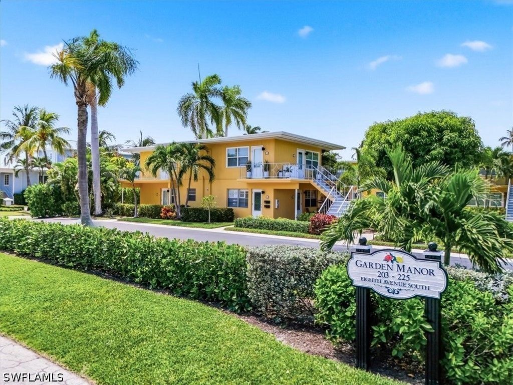 203 8th Ave S 203a, Naples