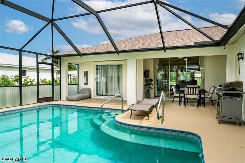 8312 Tahiti Rd, Fort Myers