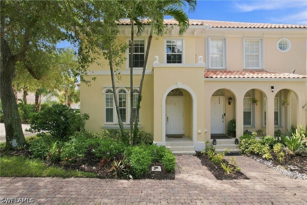 3564 Islandwalk Cir, Naples