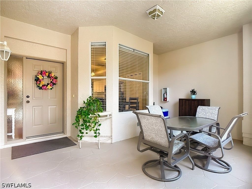 14261 Hickory Links Ct 1211, Fort Myers