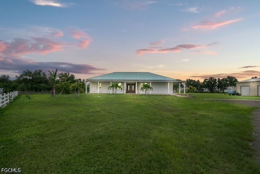 3430 South Rd, NORTH FORT MYERS