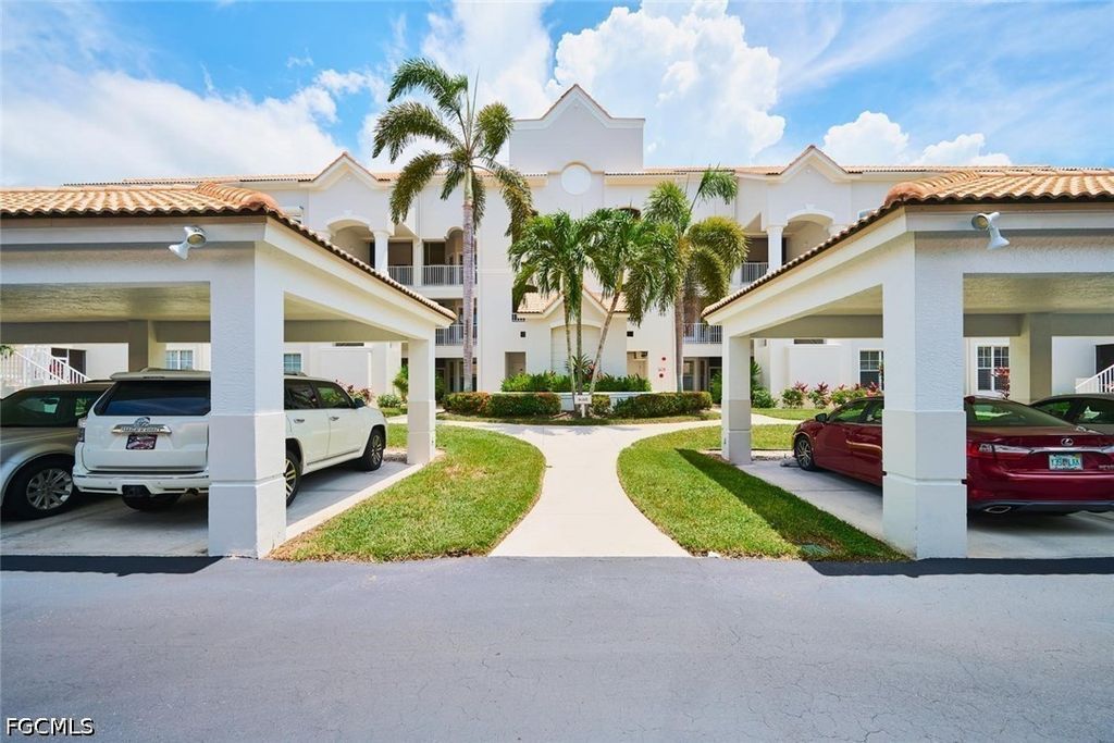 16481 Millstone Cir 206, FORT MYERS