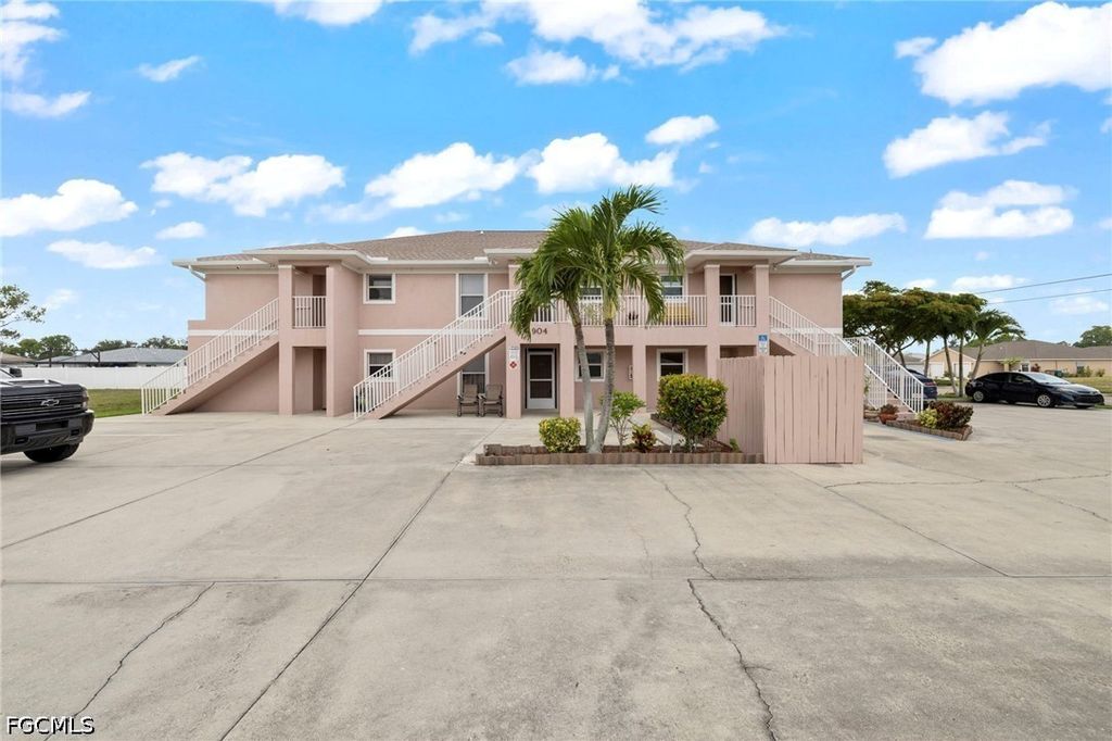 904 Se 13th St 201, CAPE CORAL