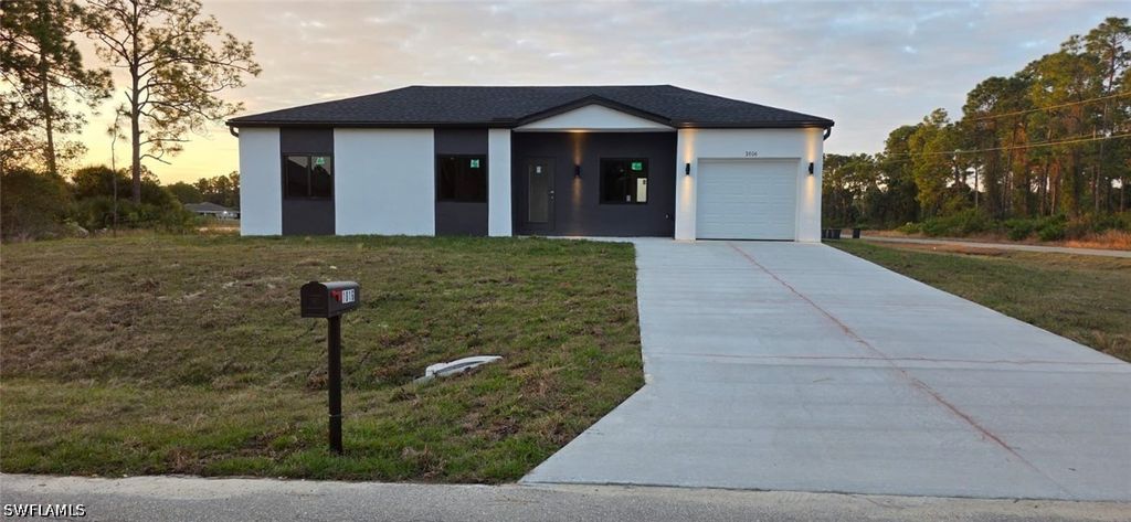 1016 Butler St E, Lehigh Acres