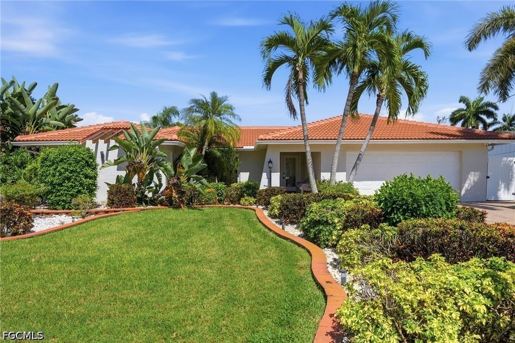 5331 Mayfair Ct, Cape Coral