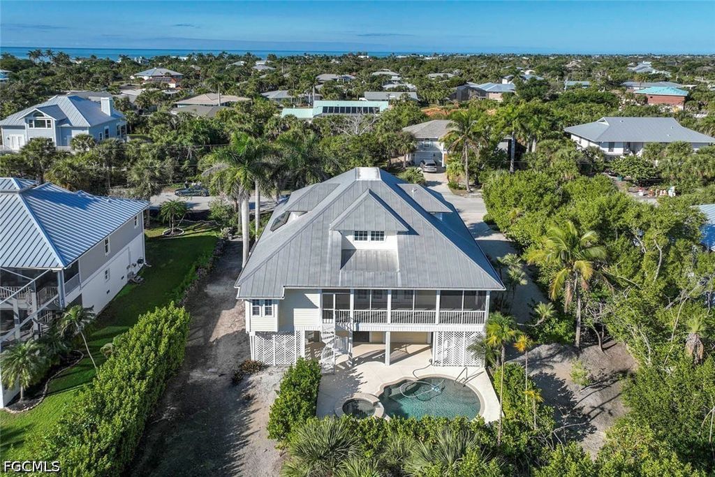 580 Sea Oats Dr, SANIBEL