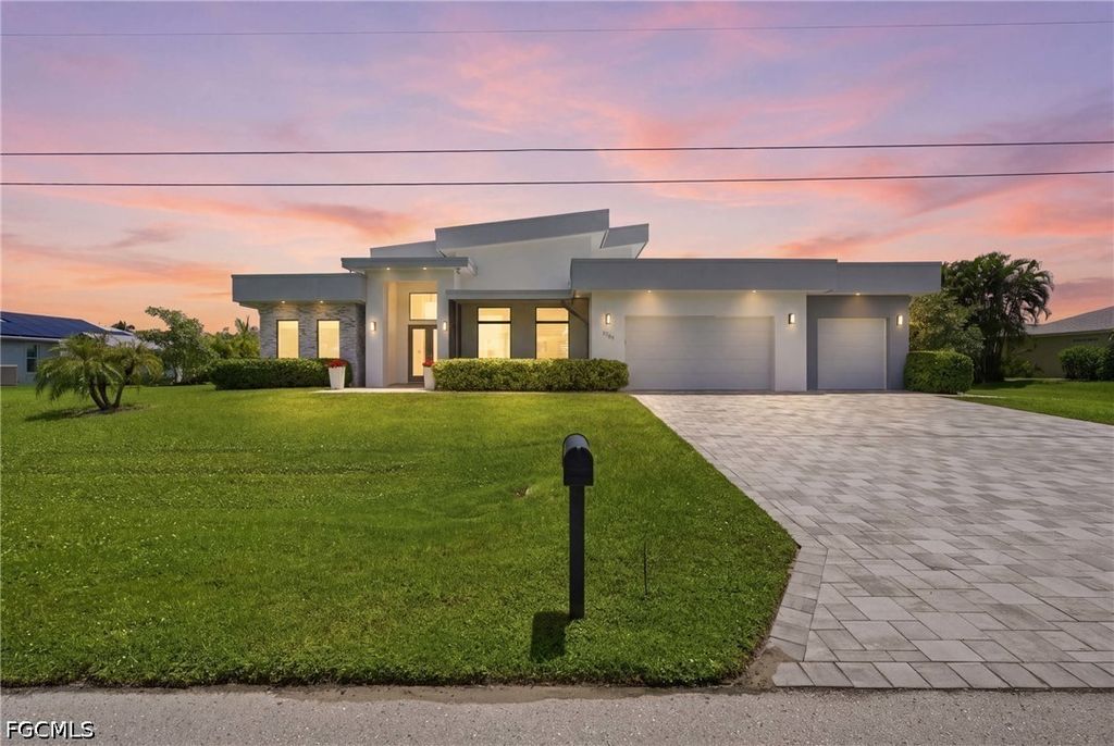 3709 Sw 15th Pl, Cape Coral