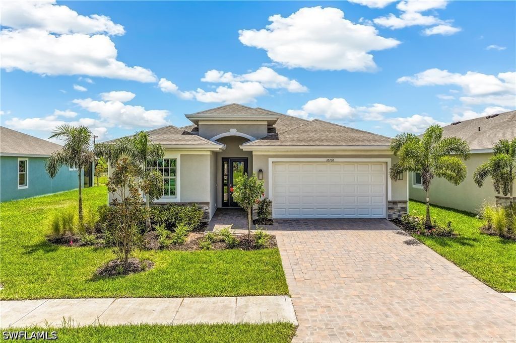 18208 Water Crossing Dr, North Fort Myers