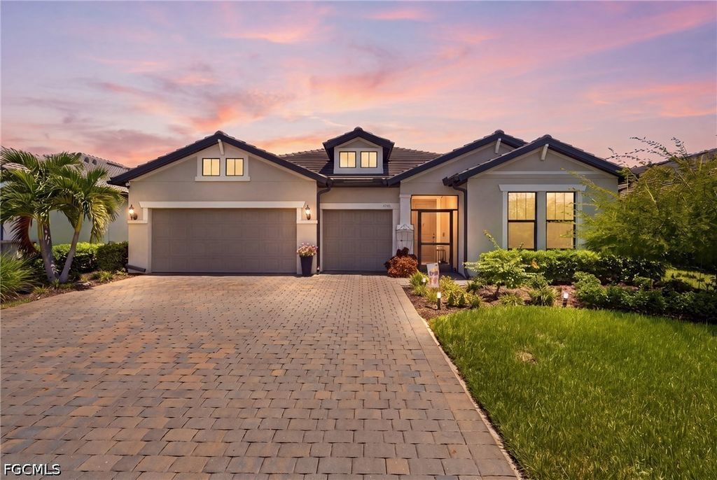 4745 Imperial Eagle Dr, Fort Myers
