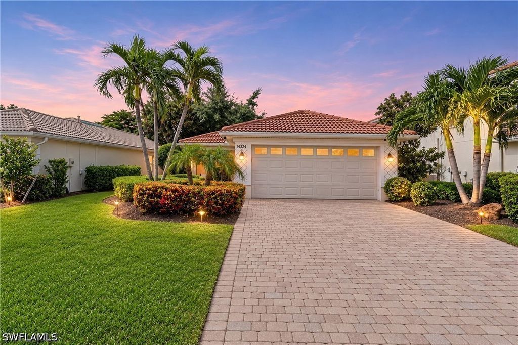 19674 Villa Rosa Loop, Estero