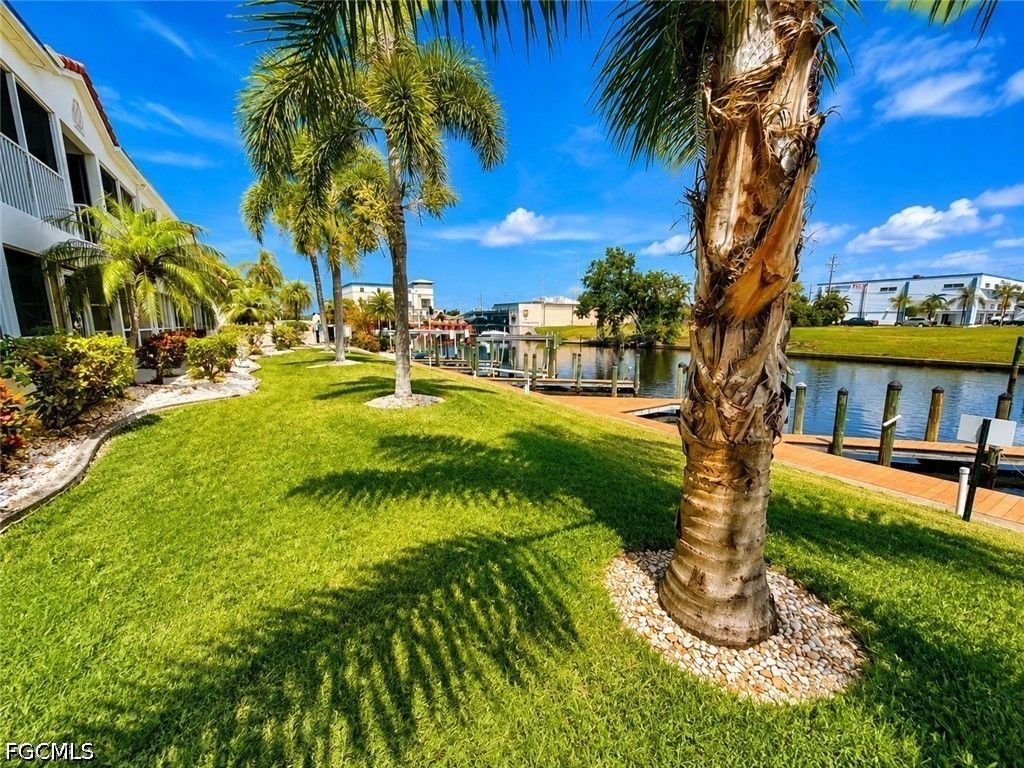 1615 Se 46th Ln 202, Cape Coral