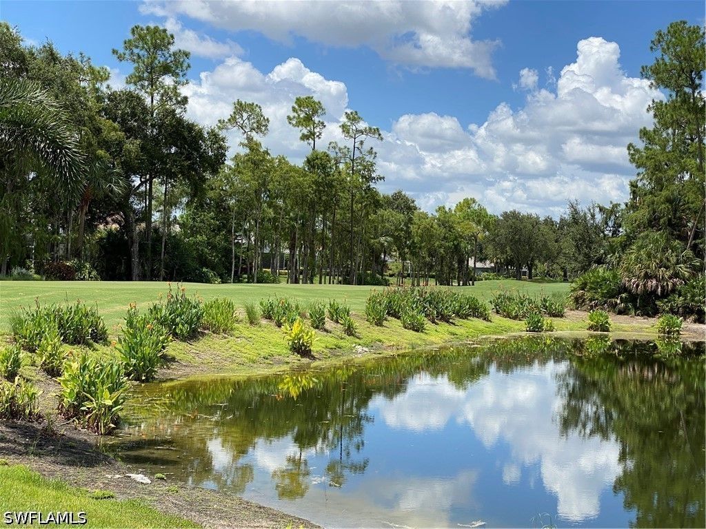 8285 Gleneagle Way, Naples
