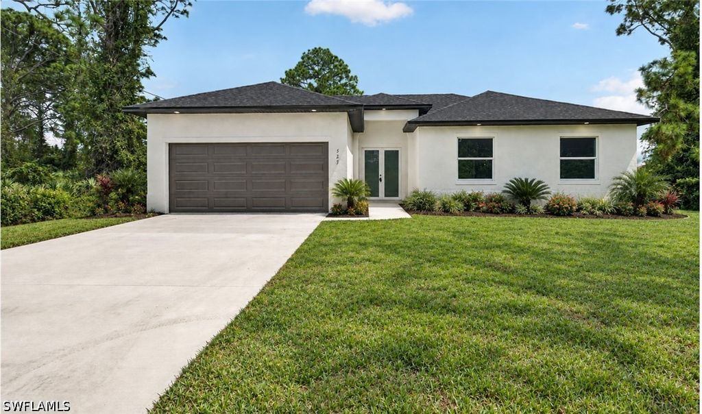 525 Genesee Ave S, Lehigh Acres