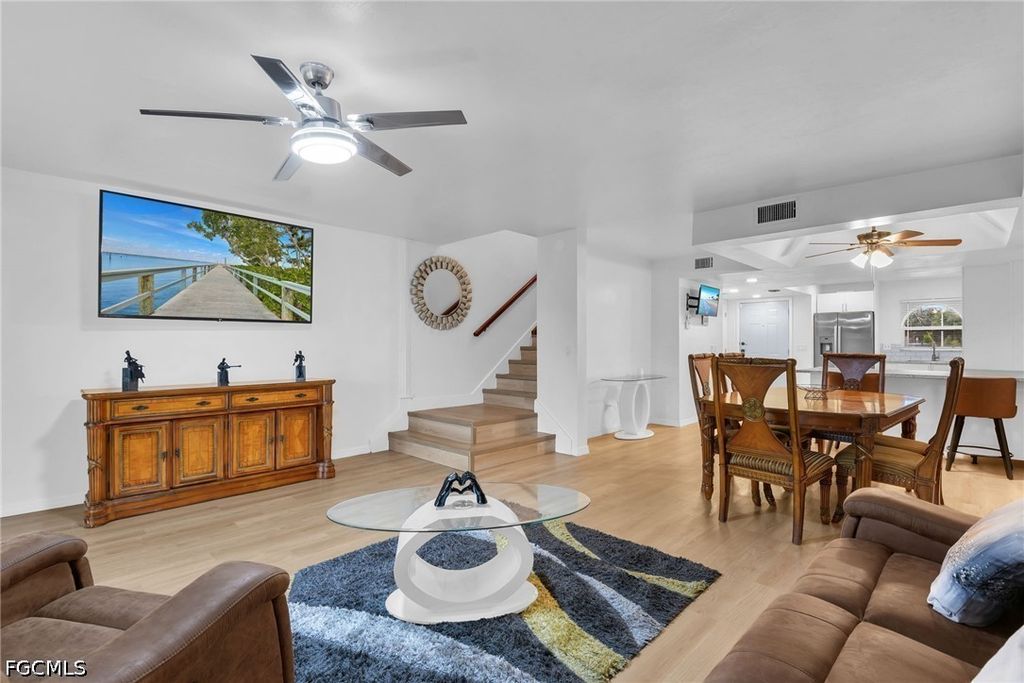 28 Cosmopolitan Dr 16, Lehigh Acres