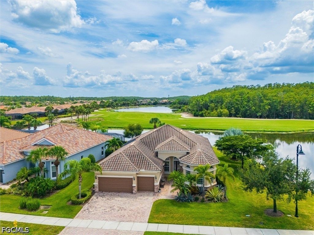 11205 Surrey Pl, Fort Myers