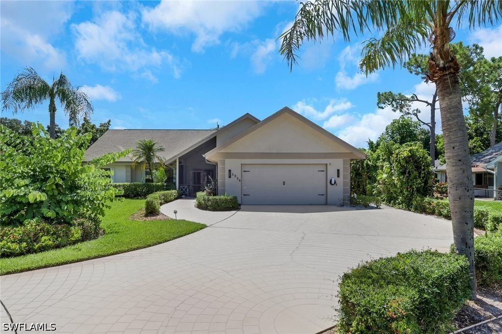 3036 Round Table Ln, Naples