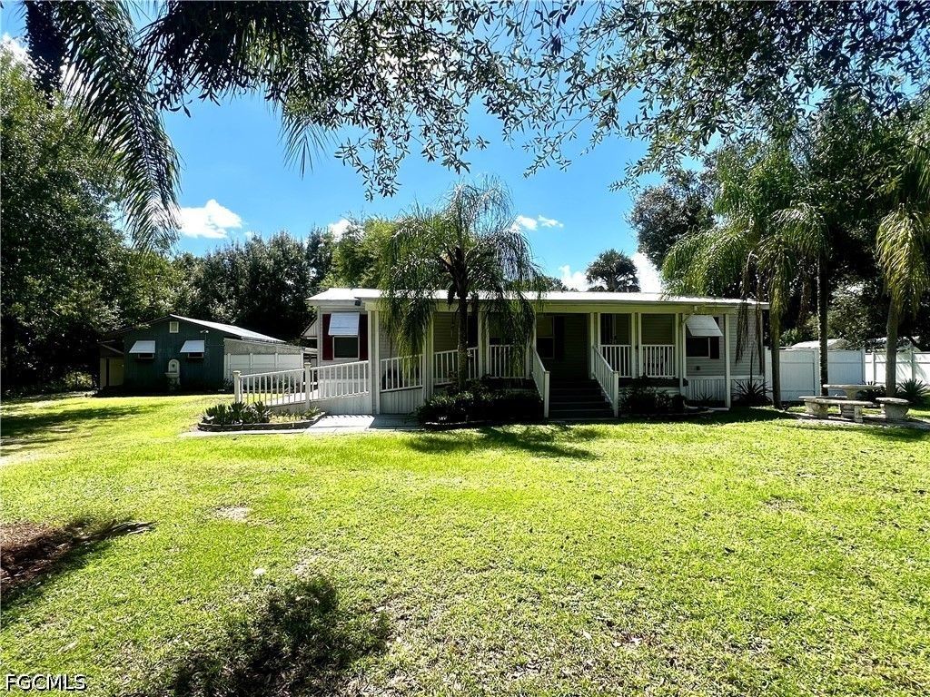 1027 Everglade Ave, LABELLE