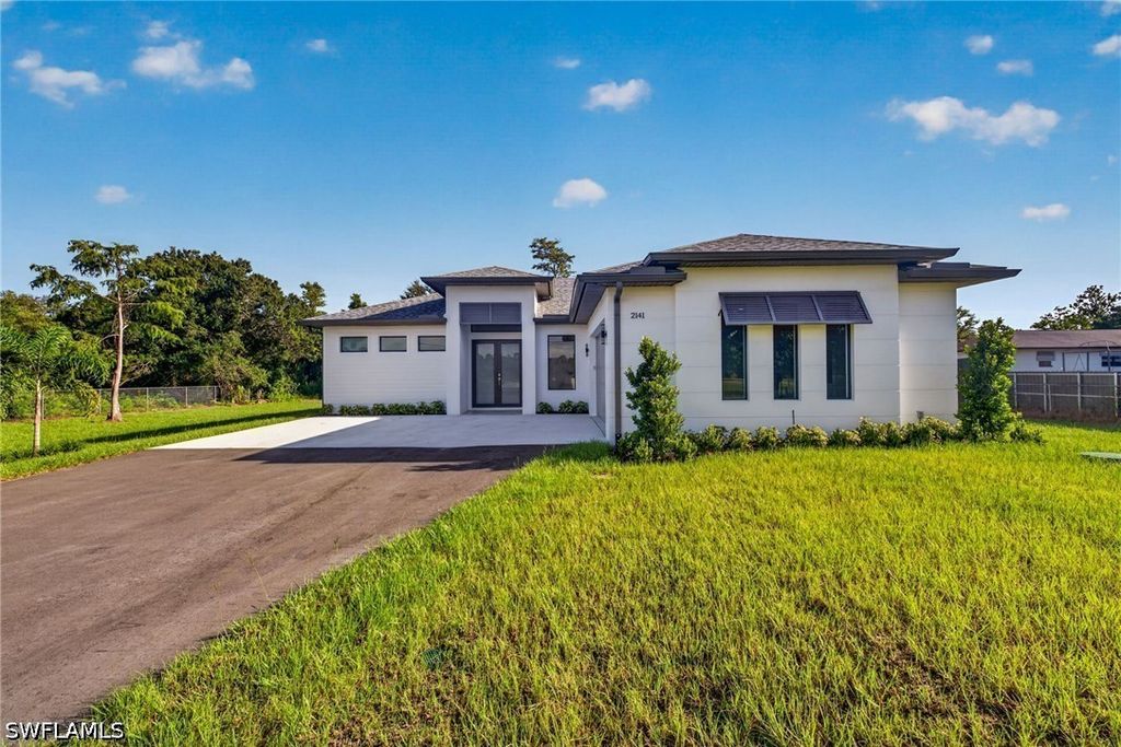 2141 Golden Gate Blvd E, NAPLES