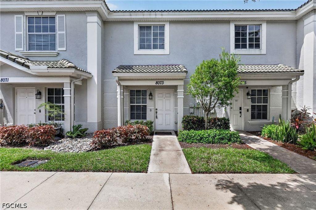 8073 Pacific Beach Dr, FORT MYERS