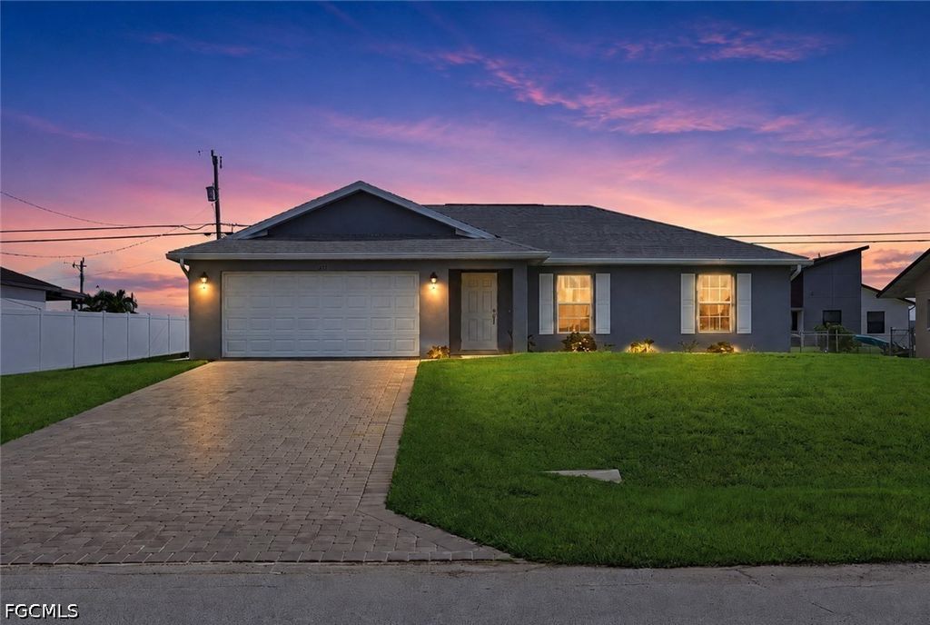 132 Ne 16th Ter, Cape Coral