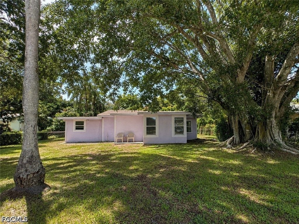 346 Muskegon Ave, FORT MYERS